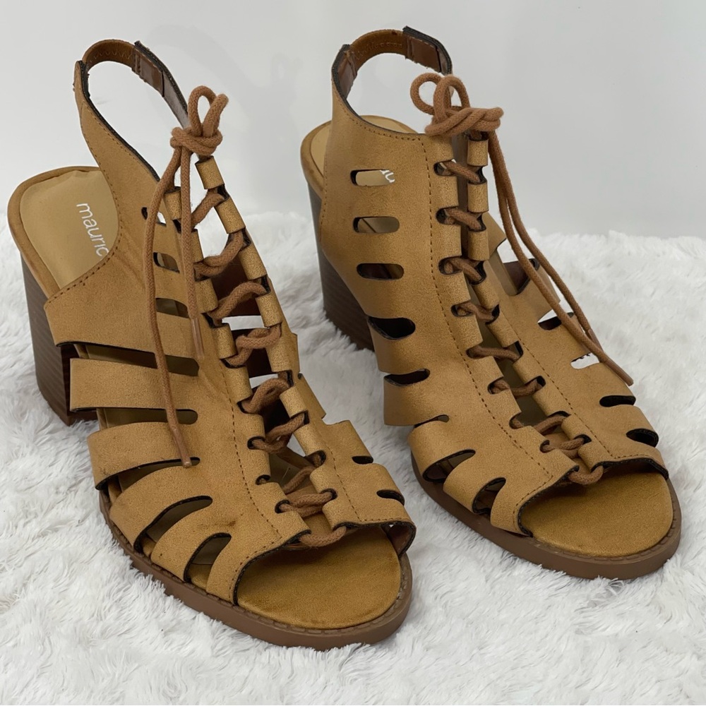 Maurices CAITLYN Brown CHUNKY HEEL Sandals WOMENS SIZE 9